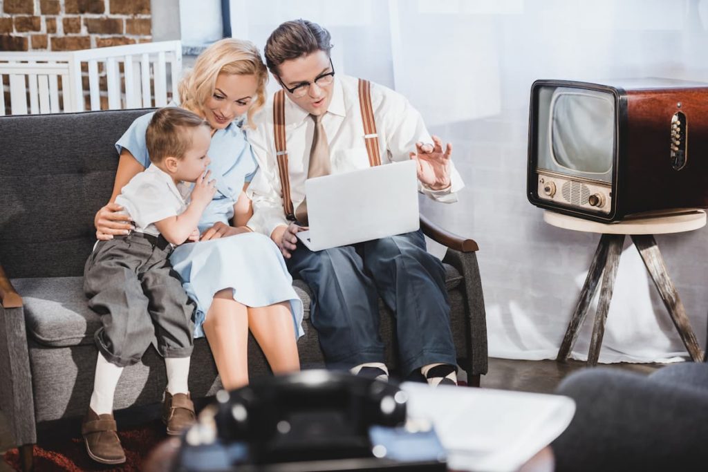 Vintage picture of Traditional Parenting vs Modern Parenting